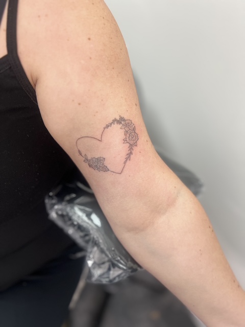 Fine line tattooing chesterfield